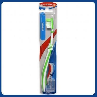 AQUAFRESH Dynamic spazzolino duro